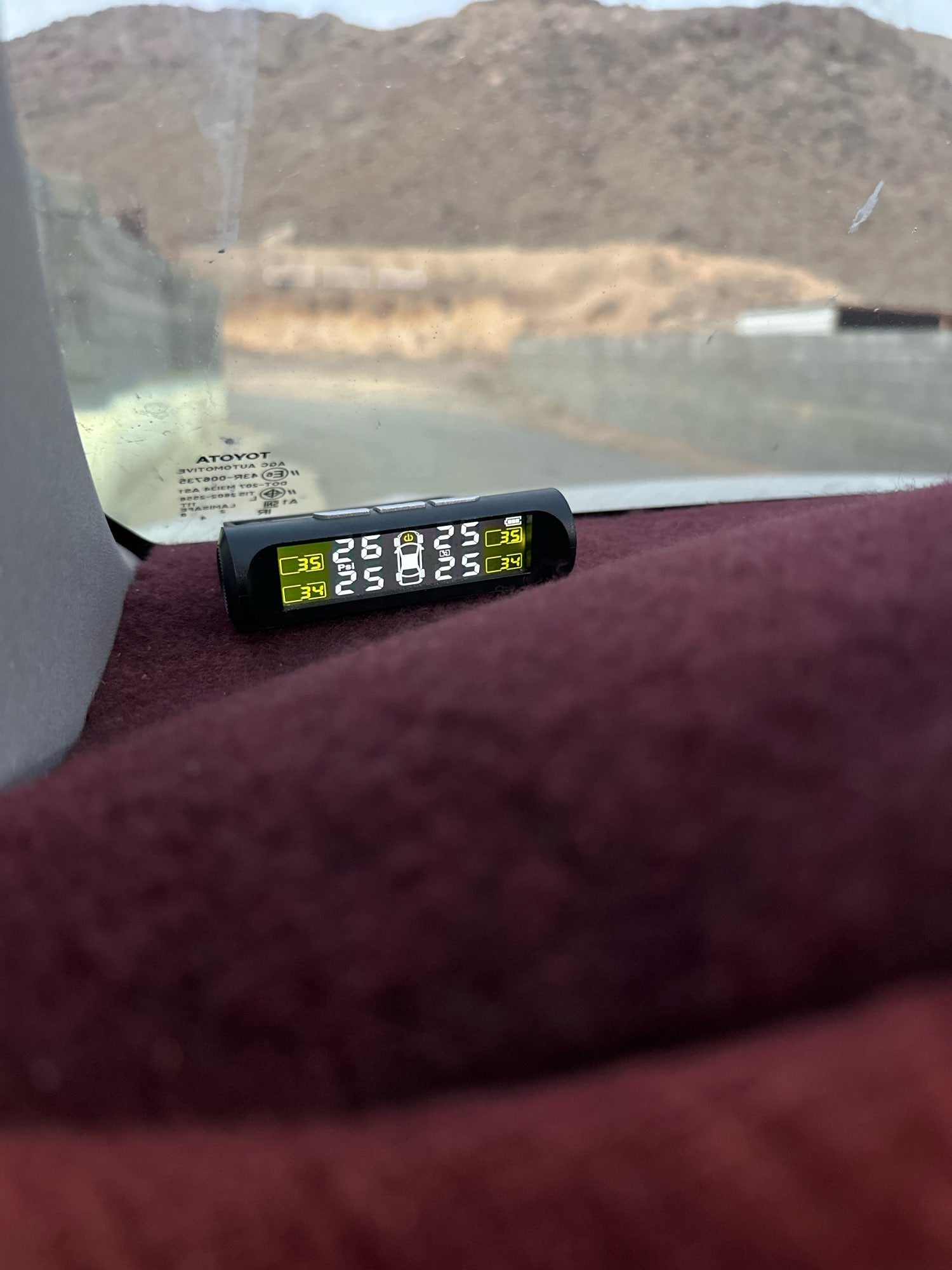 جهاز مراقبة ضغط وحرارة الإطارات TPMS